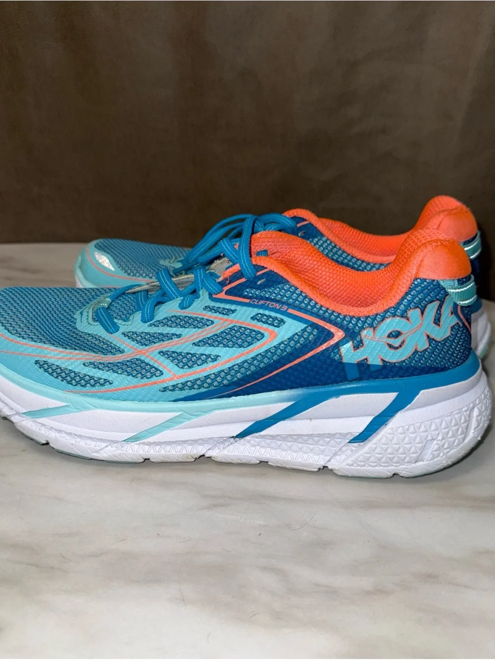 Hoka one clifton